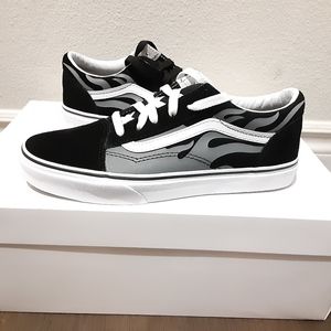 Vans multiple sizes read entire listing